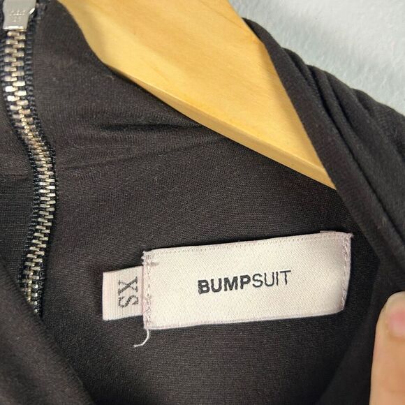 Bumpsuit The Ultimate Shortie Jumpsuit /Romper XS Maternity - Picture 9 of 9